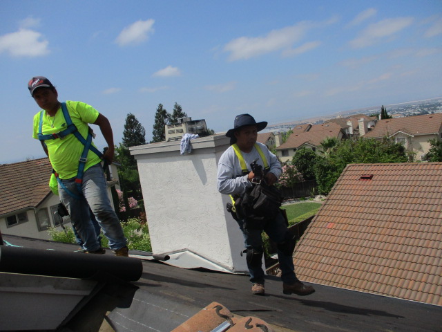 Trained Roofing Contractors | Clean Roofing